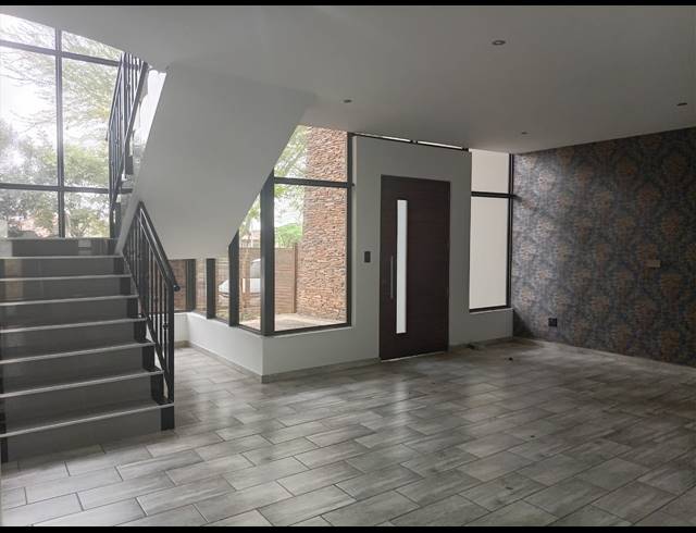 4 BEDROOM HOUSE TO LET IN IZINGA